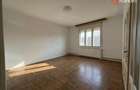 Casa de vanzare Parter + 2 Etaje |7camere | 350 mp utili | Zona UTA - 10