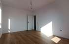 Casa de vanzare in vatra veche, 4 camere, drum asfaltat - 10