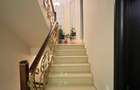 Vanzare Casa/Villa 6 camere 3 bai 3 wc -uri Dobroiesti 0% Comision - 37