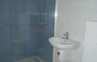 Pret redus ! 3 camere Tip B2 , etaj 3 ,  pret negociabil - 9
