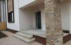 Vila 5 Camere Otopeni | Premium | Curte Mare, Central Odaile