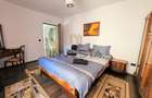Apartament spatios cu 10 camere si parcare de inchiriat, Borhanci!