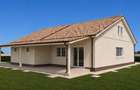 Duplex despartit prin baie - zona excelenta - 2