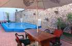 Casă cu piscină de vânzare în zona Piața Centrală Galați - 25