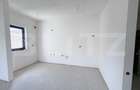 Apartament cu 3 camere,  77,79 mp - zona Centrala - 3
