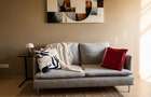 Apartament pe două niveluri cu supantă, mobilier la comandă și loc de parcare