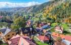 Comuna Bran, str. Pricipala, casa partial renovata, P + E, dependinte, foisor - 11