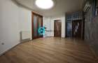 Apartament 4 camere, vilă, 120 mp, Hala Traian, investiție - 22