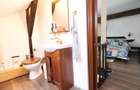 Vanzare apartament in vila, singur curte cu intrare separata totul pus la punct - 3