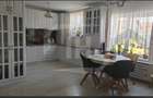Apartament 3 camere, etajul 1,  Europa - 1