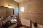 Casă de vânzare în Palazu Mare, 4 camere, teren 655 mp, construcție din cărămidă - 10