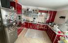 Casă înșiruită de închiriat | Cartier rezidențial | Piscină | 5 camere