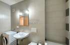 De inchiriat apartament cu 2 camere in Tractorul - 5