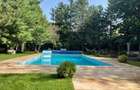 Resedinta deosebita,renovata 2023,P+2,garaj 2 loc, sauna, piscina, teren 1130 mp - 13