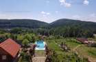 RATE Pensiune 12 cam Superba*** malul Lac Mocearu piscina ,16277mp - 1