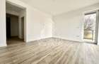 Apartament cu 2 camere, decomandat, bucatarie inchisa, terasa 13 mp - 1