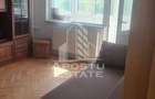 Apartament cu 3 camere, decomandat, etajul 2 , centrala proprie - 3