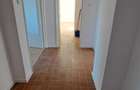 Unirii ( 3 min metrou), 4 camere de inchiriat, 2/8, nemobilat