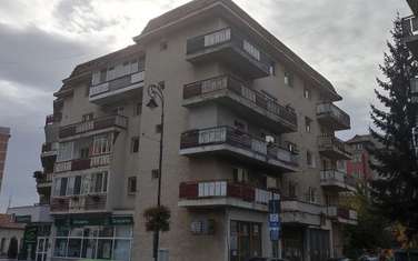 De vanzare apartament cu 4 camere pa strada Kossuth Lajos in Sfantu Gheorghe