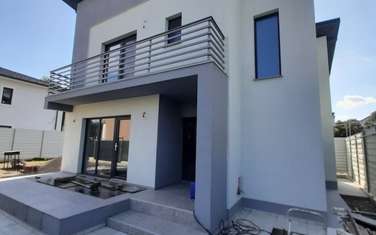 Casa Focsani P+E -4Dormitoare,2Bai,Living cu Bucatarie,Terasa,Balcon La Gata