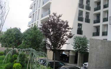 Apartament cu 3 camere decomandat în Barbu Văcărescu