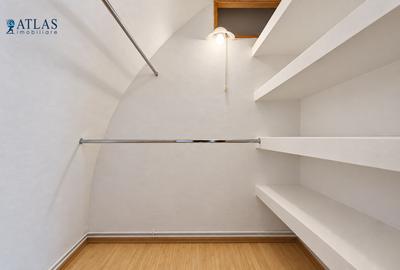 Piata Sfatului, 41 mp., ideal regim hotelier, de renovat la interior, acces usor - 6
