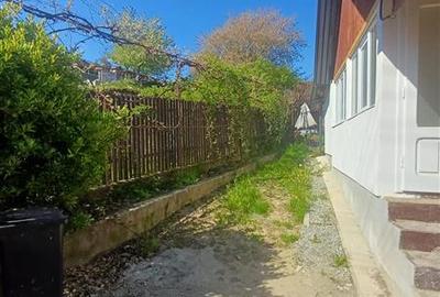 Casă individuală cu 2 camere în Periferie