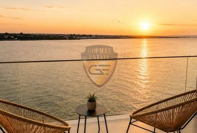 2 c Mamaia Premium 71mp + 14mp terasa vedere frontală la Lacul Siutghiol parcare - 2