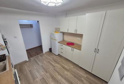 2 Cam--5 Min Iulius Town-Mobilat-Utilat-Centrala-54MP-97.500 Euro! - 2