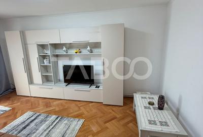 Apartament cu 3 camere decomandat, mobilat în Central