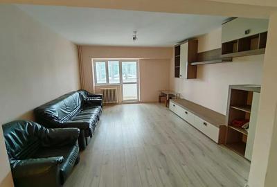 Apartament 4 Camere - Zona Nicolina - 1