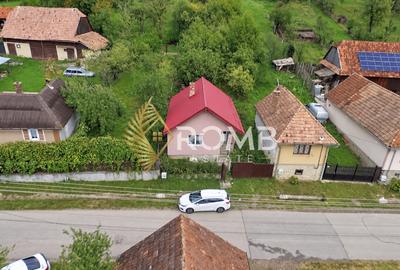Casă individuală cu 2 camere în Sâncraiu