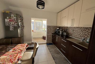 Apartament cu 2 camere decomandat, mobilat în Mărăști