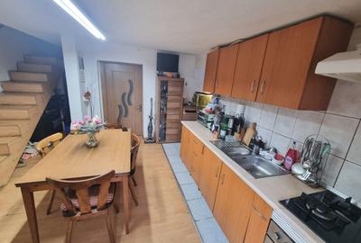 Casă individuală | 160 mp utili | Teren 720 mp | 4 camere |Zona Cetate - 1