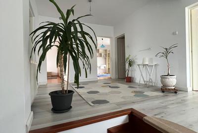 Chirie Casa 3 minute de Centru mobilata si utilata 600eur/luna - 2
