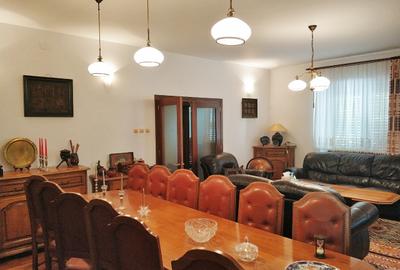 Zonă Centrală - Vilă exclusivistă S+P+E, teren 556 mp, finisaje lemn masiv - 1