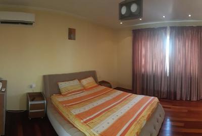 Vila 7 camere zona Capitol. Ideal locuit/Birouri - 12