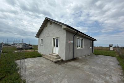 Casă individuală cu 3 camere în Nord