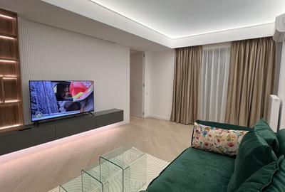 Apartament cu 3 camere semidecomandat, mobilat în Pipera