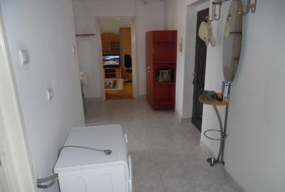 Inchiriez apartament 2 camere decomandat in Deva, zona Independentei, etaj 3, - 9