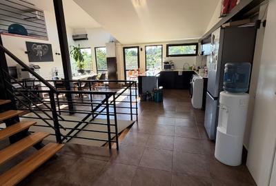 Apartament 6 cam: 3x dormitoare, 2x Dressing, Living, Dining, Bucătărie, Hobby - 12