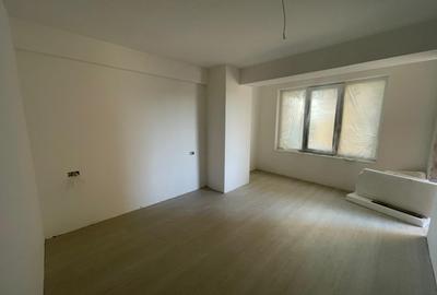 Apartament cu 3 camere decomandat în George Enescu