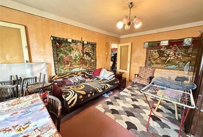 Apartament cu 3 camere decomandat în Rogerius