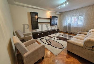 Apartament cu 3 camere decomandat, mobilat în Soarelui