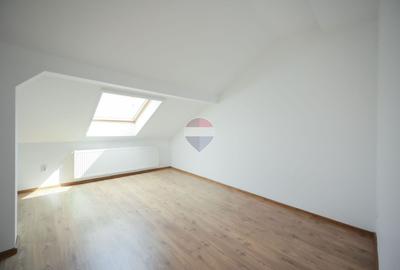Apartament la mansardă – peste 140 mp utili | 3 dormitoare | Nufărul - 17
