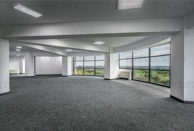 Spatiu comercial  cu view de inchiriat in Sector 3 - 10
