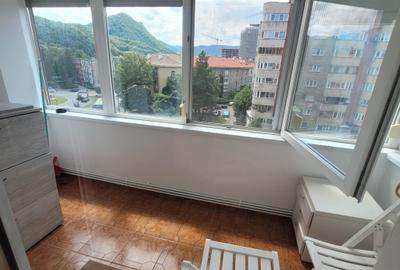 Vand apartament cu 3 camere Centrul Civic, Strada Toamnei - 4