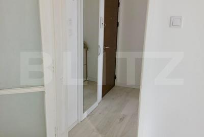 Apartament cu 2 camere semidecomandat, mobilat în Tractorul