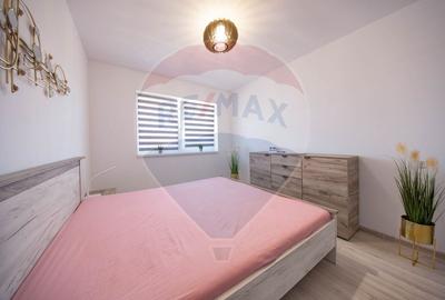 Apartament cu 2 camere de vânzare cu loc de parcare, Subcetate - 7