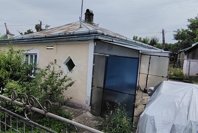 Casă individuală cu 3 camere în Central